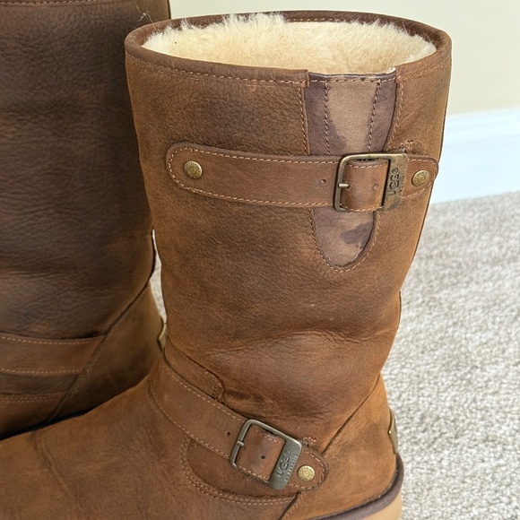 UGG Cream Shearling Lined Boots - Picture 3 of 6